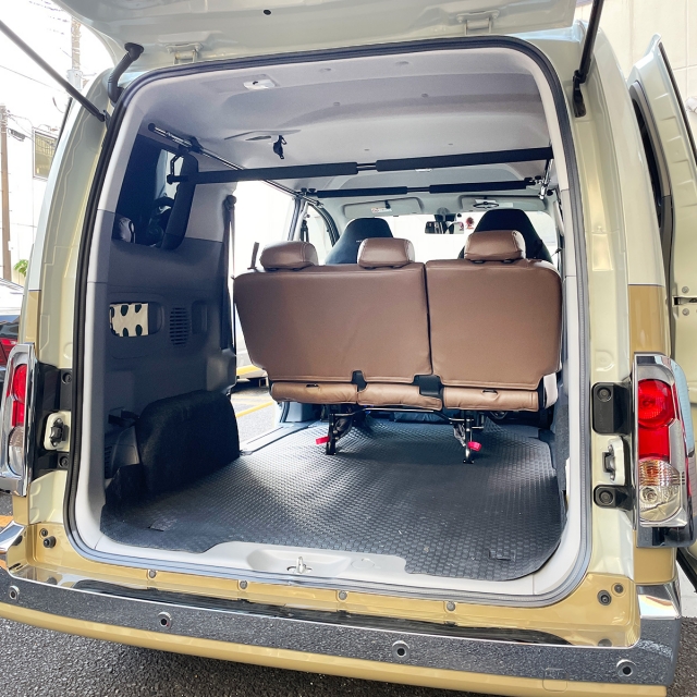 NV200ワゴンサイドバー&凸EVOスライドバー2本