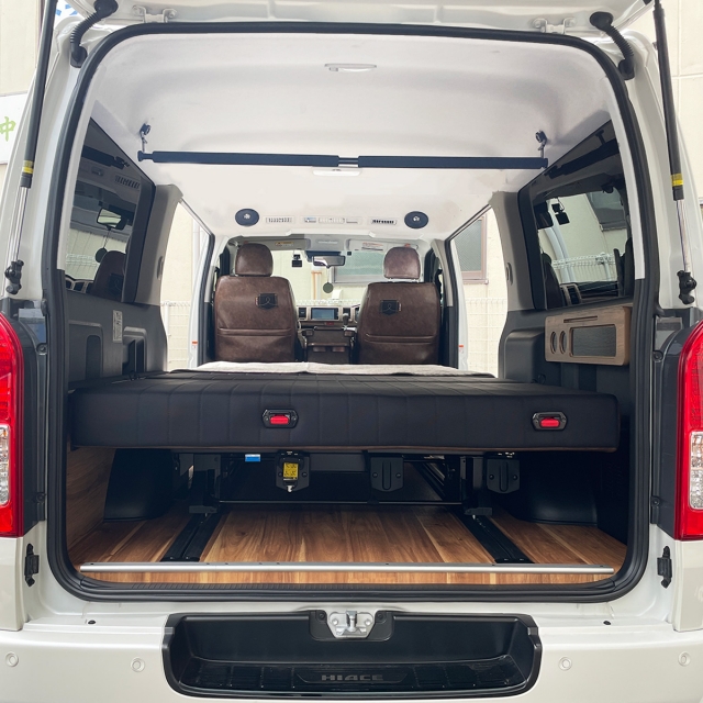 200系ハイエースSGL 車内キャリアバー1本 廉価版